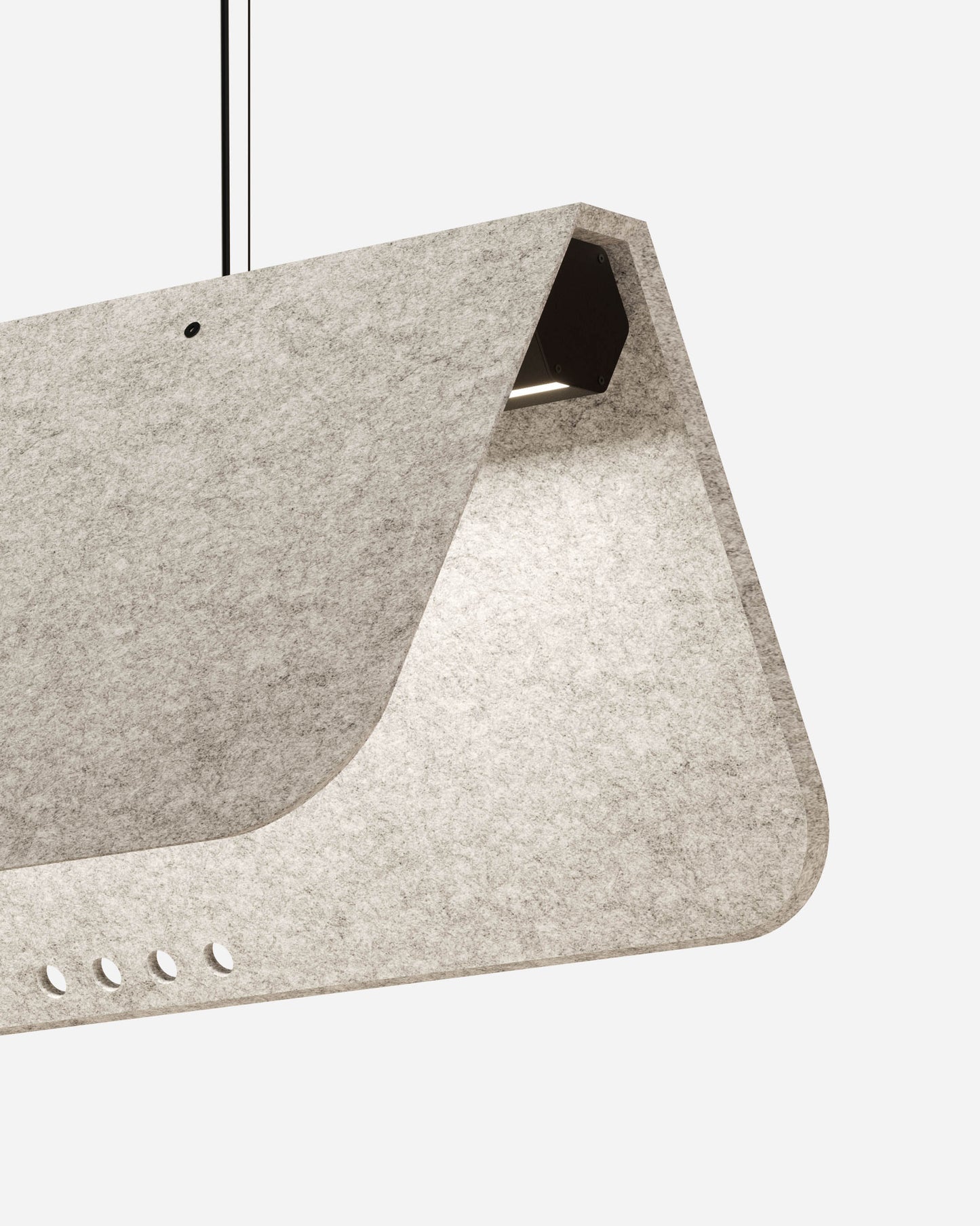 KUNTUR est un luminaire acoustique suspendu ON-OFF de la collection KALLMA