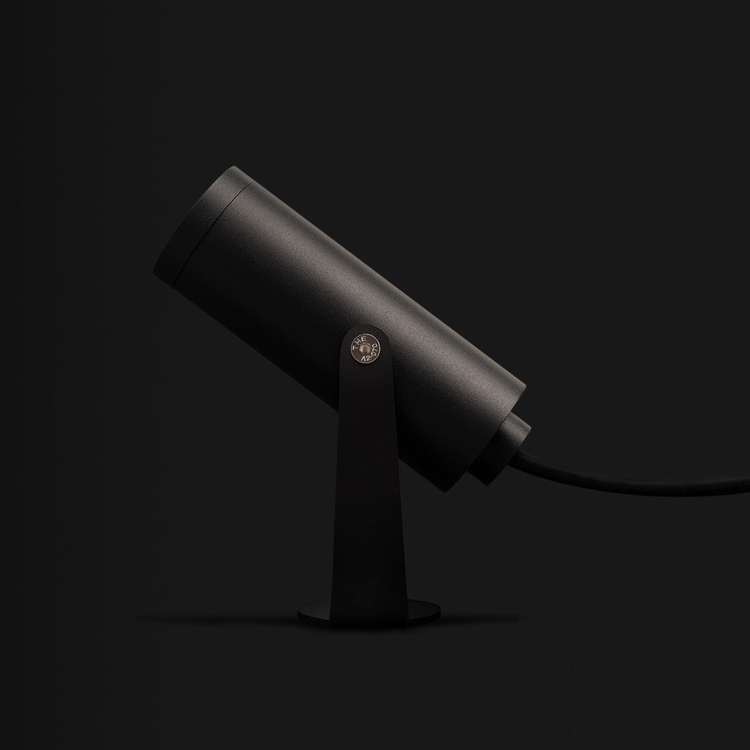 luminaires-outdoor-skip-noir-ultimlux