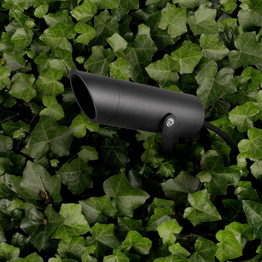 luminaires-skip-noir-dehors
